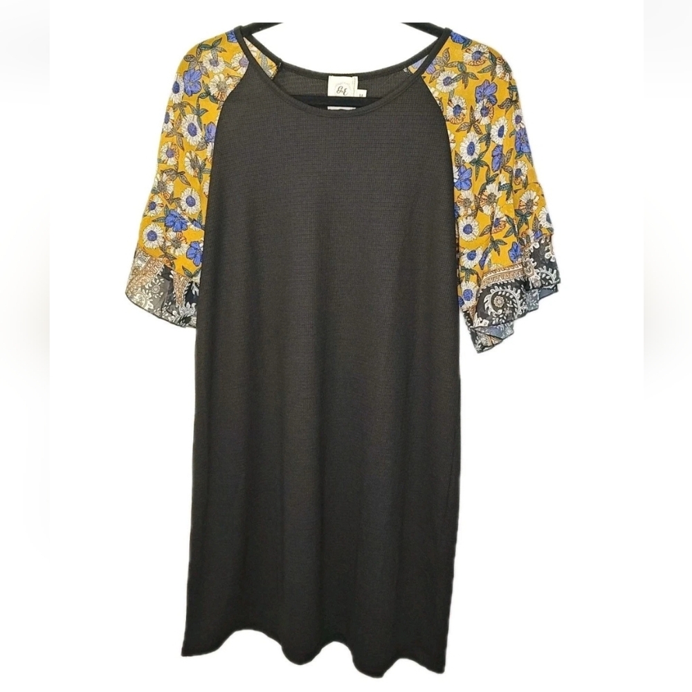 Grace & Emma Tunic Dress Sz Jrs Med Black Waffle Knit Floral Flutter Sleeves Nwt